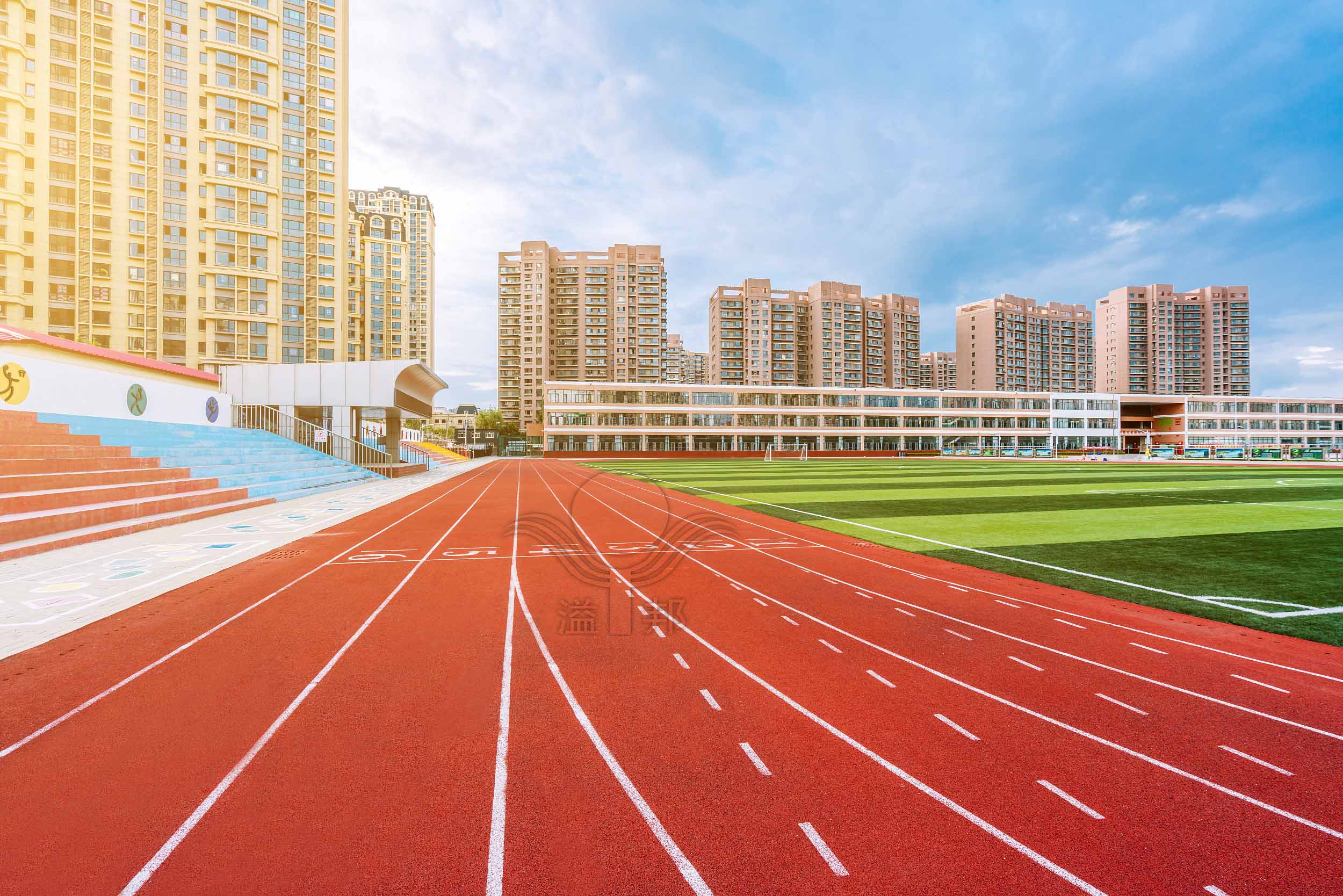 半预制型跑道 半预制型跑道