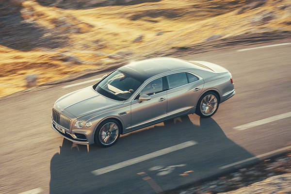 今日利率实时变动：银行存款与房贷报价一览